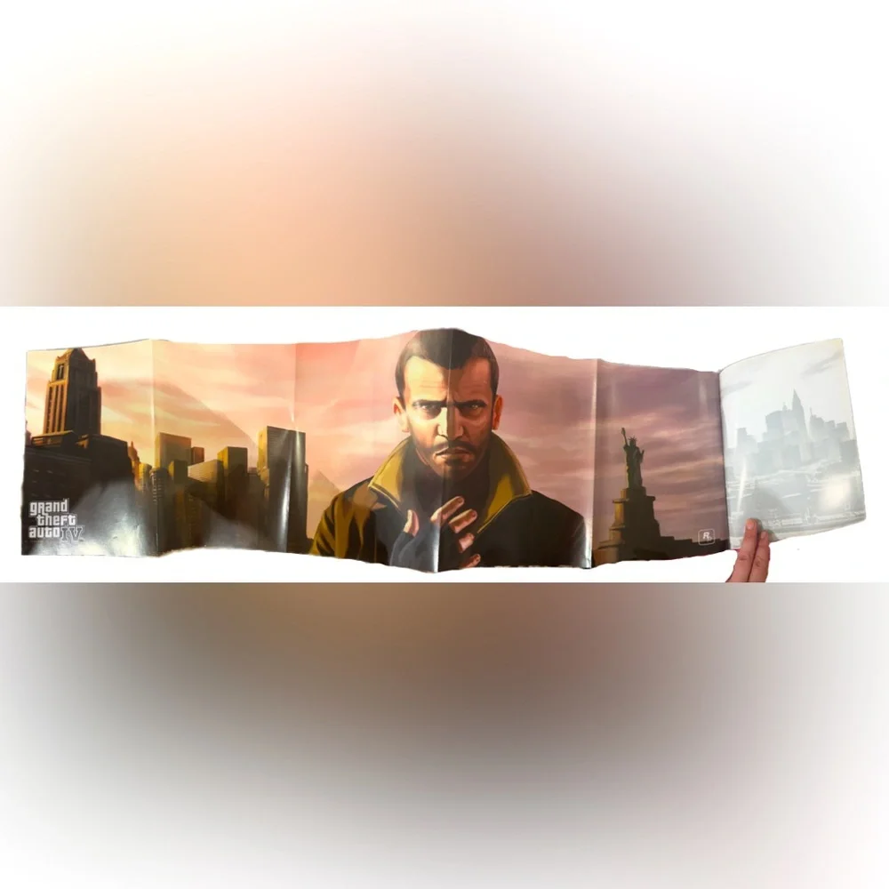 GTA IV BradyGames Signature Series Guide w/ Fold-Out Map – EUC